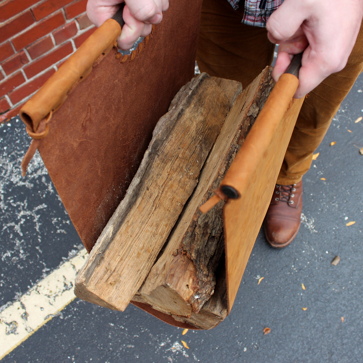 Log Carrier